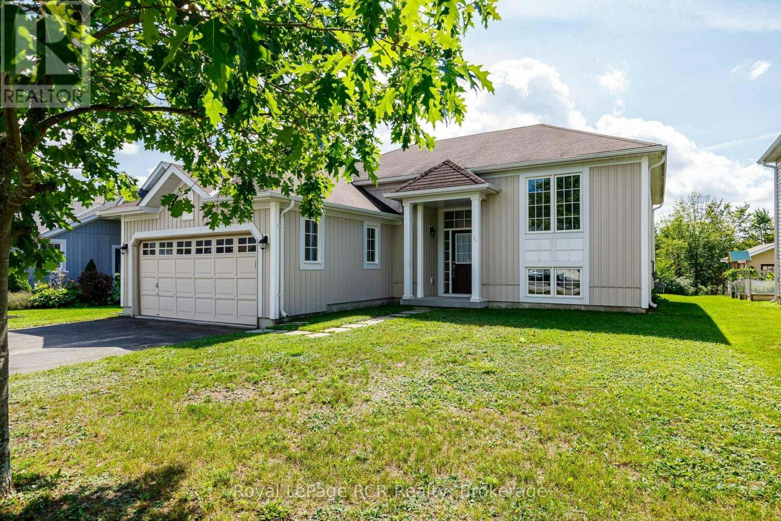 252 Spruce Street, Clearview, ON, L0M 1S0