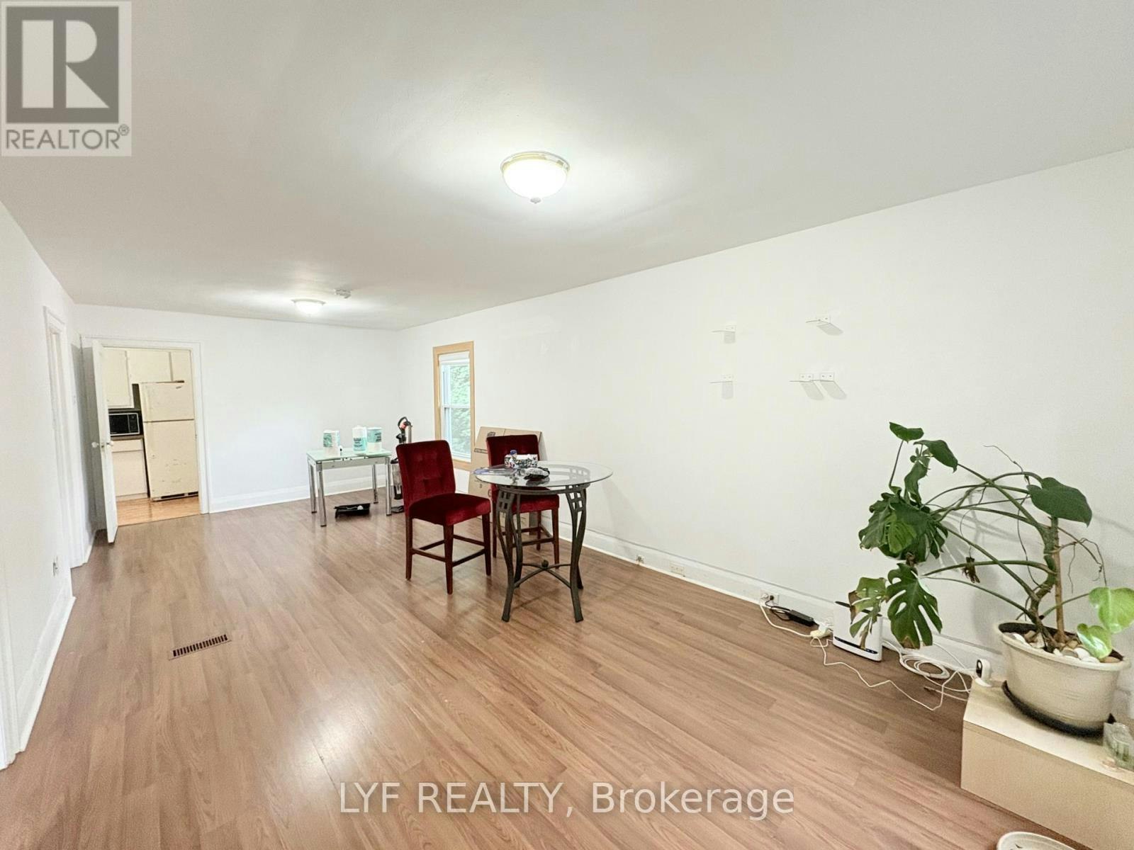 RM 1-173 Maple Avenue, Richmond Hill, ON, L4C 2J1 - 3
