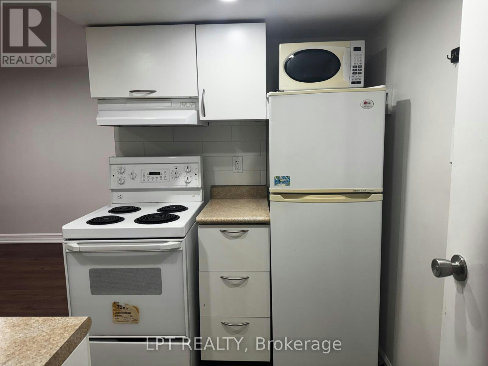 17 Alabaster Drive, Brampton, ON, L6V 4E5 - 4