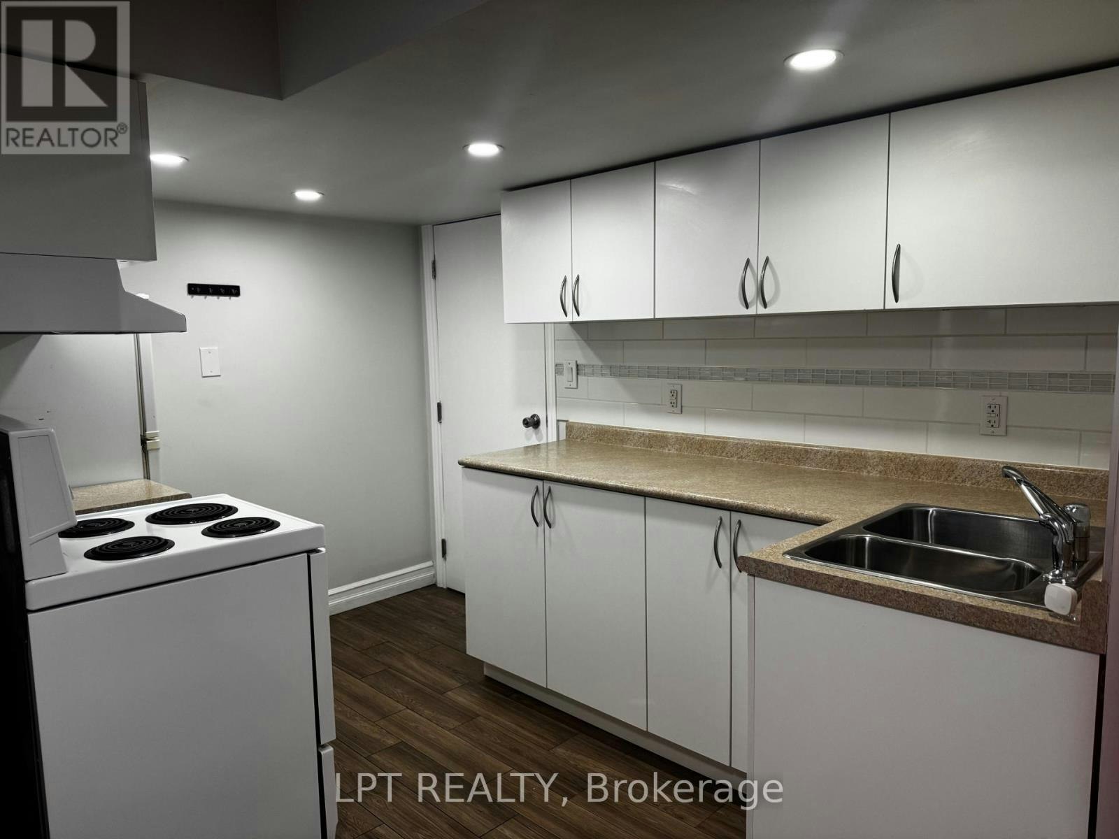 17 Alabaster Drive, Brampton, ON, L6V 4E5 - 3