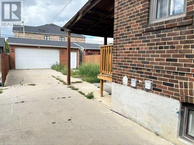 540 Old Weston Road, Toronto, ON, M6N 3B1 - 13