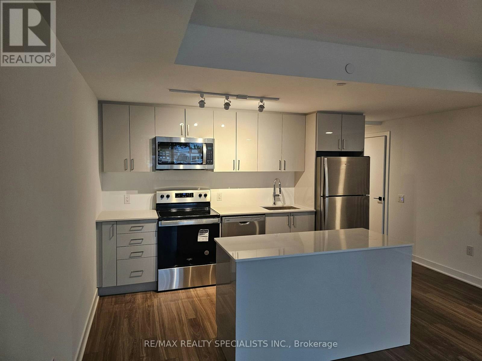 105-2782 Barton Street, Hamilton, ON, L8E 2J8 - 3