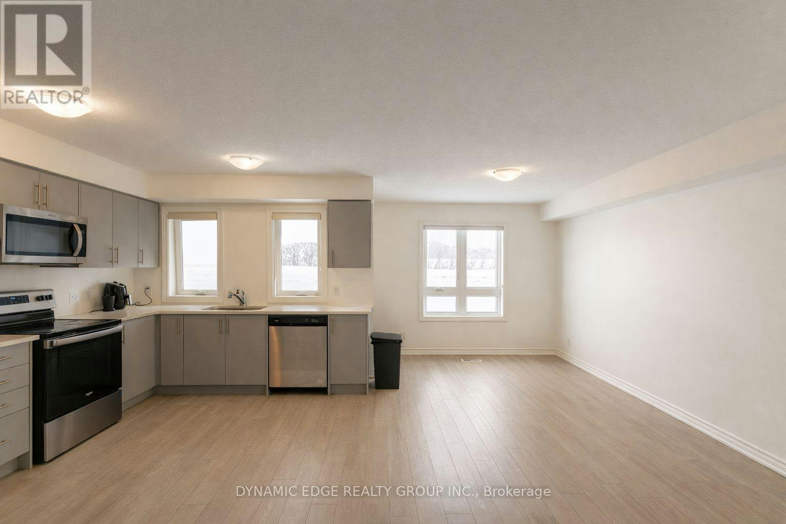 25-235 Chapel Hill Drive, Kitchener, ON, N2R 0S4 - 3