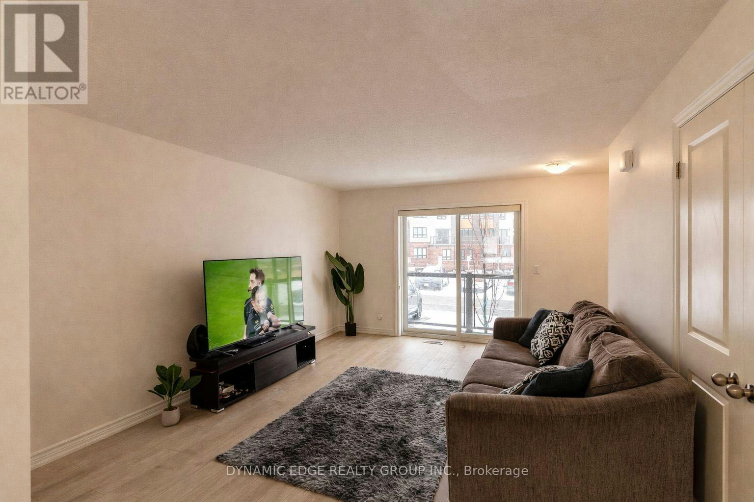 25-235 Chapel Hill Drive, Kitchener, ON, N2R 0S4 - 7