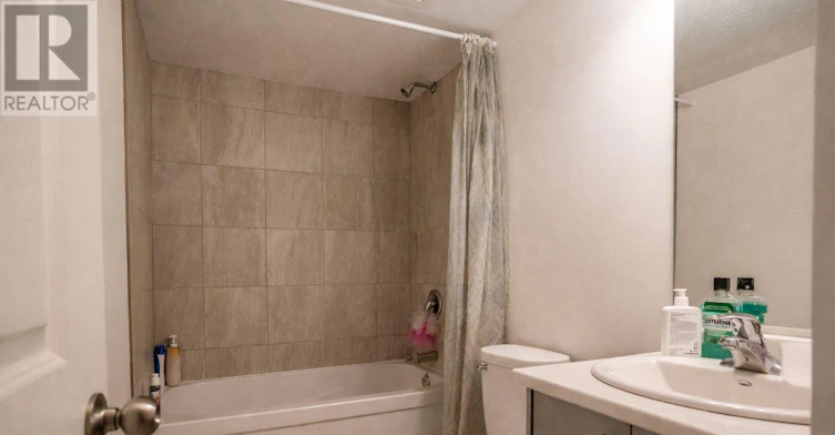 25-235 Chapel Hill Drive, Kitchener, ON, N2R 0S4 - 13