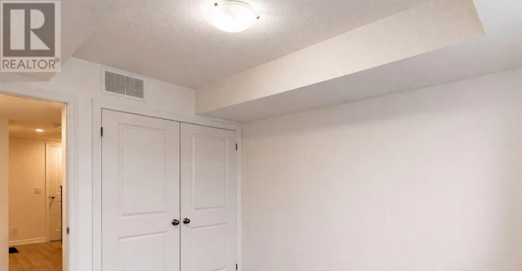 25-235 Chapel Hill Drive, Kitchener, ON, N2R 0S4 - 8