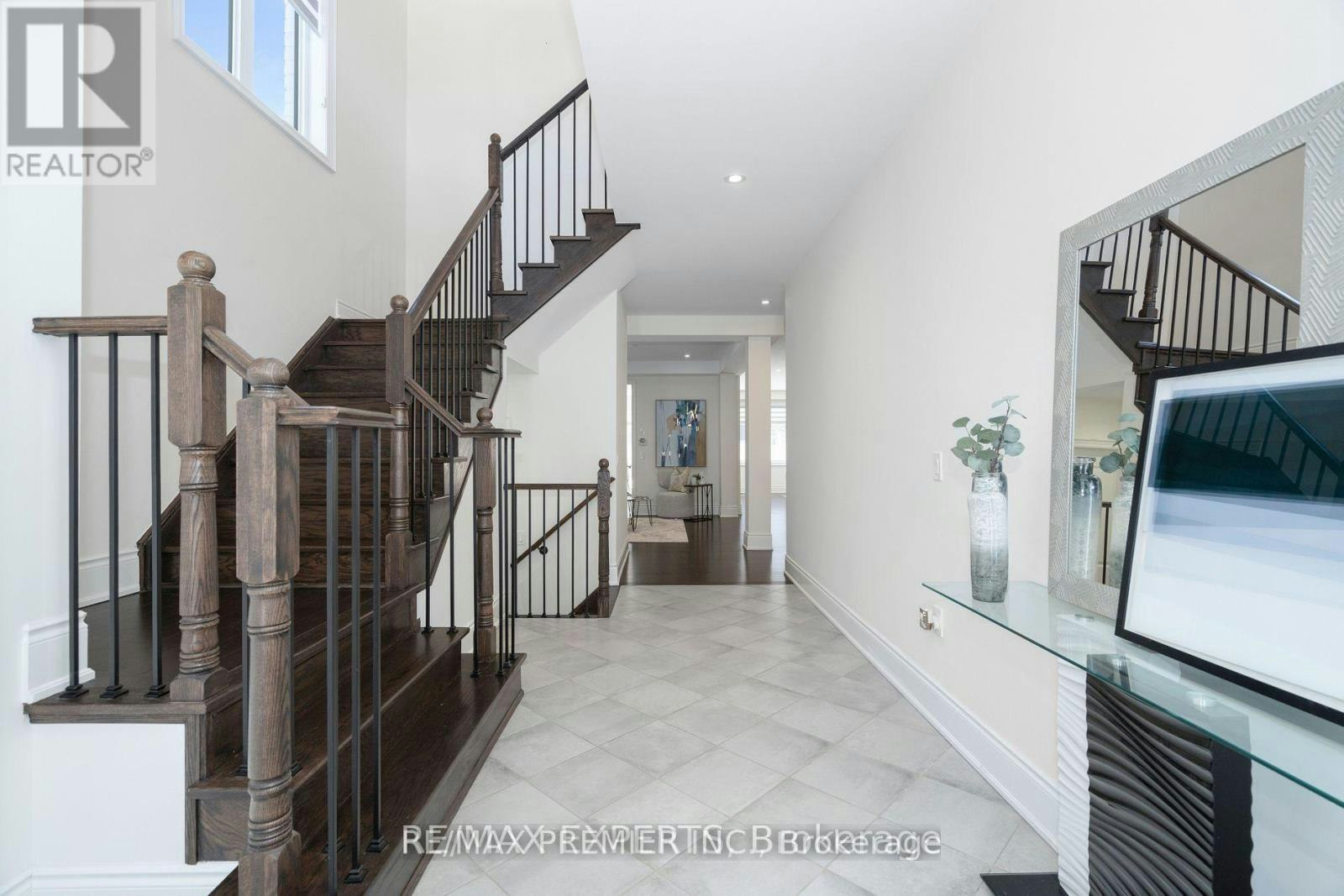 89 Forest Edge Crescent, East Gwillimbury, ON, L9N 0S6 - 3