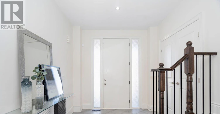 89 Forest Edge Crescent, East Gwillimbury, ON, L9N 0S6 - 2