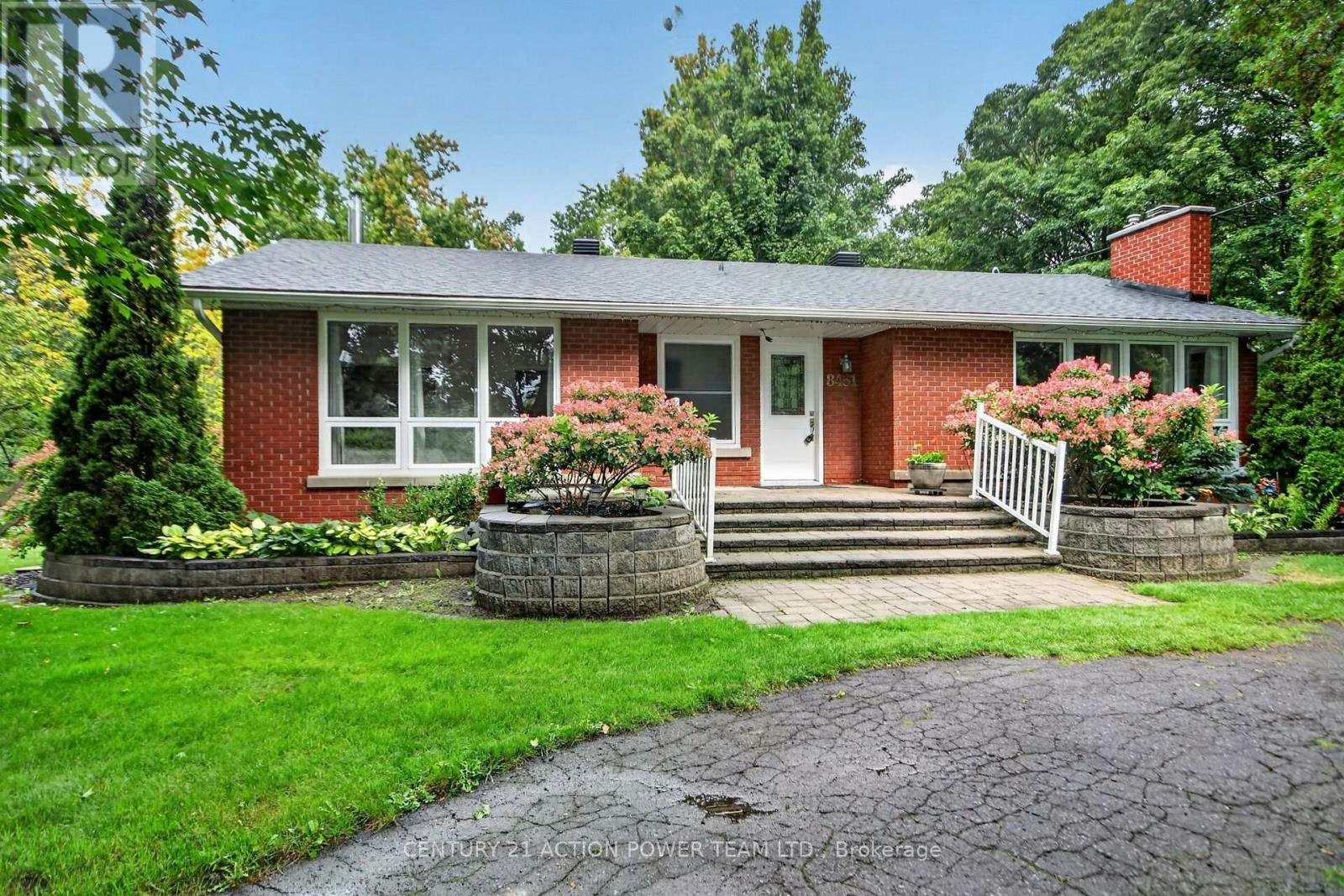8431 Victoria Street, Ottawa, ON, K0A 2P0