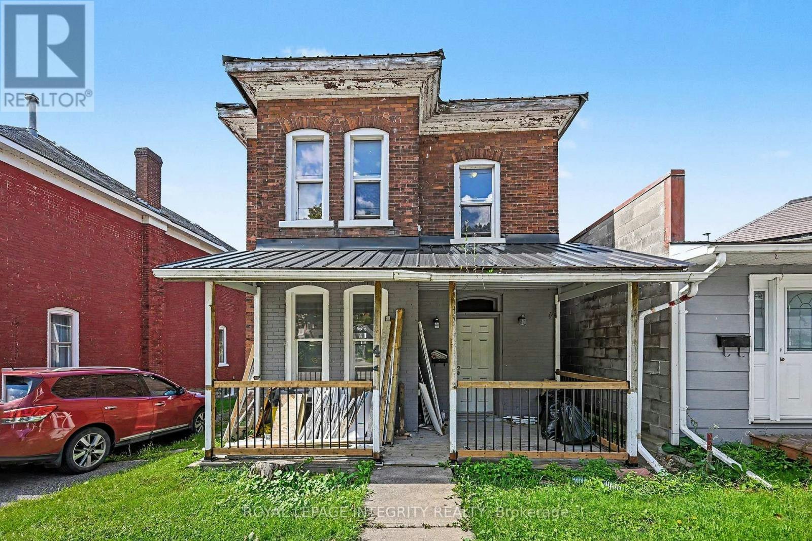 42 Elmsley Street S, Smiths Falls, ON, K7A 3P6