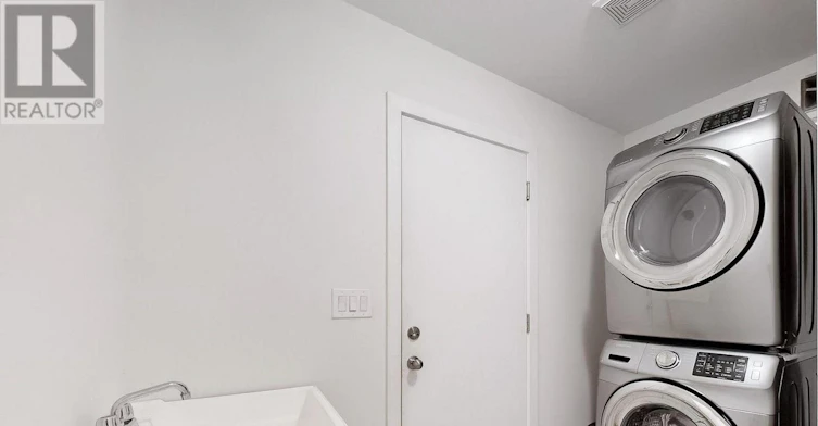 215 Salterton Circle, Vaughan, ON, L6A 4Z2 - 25