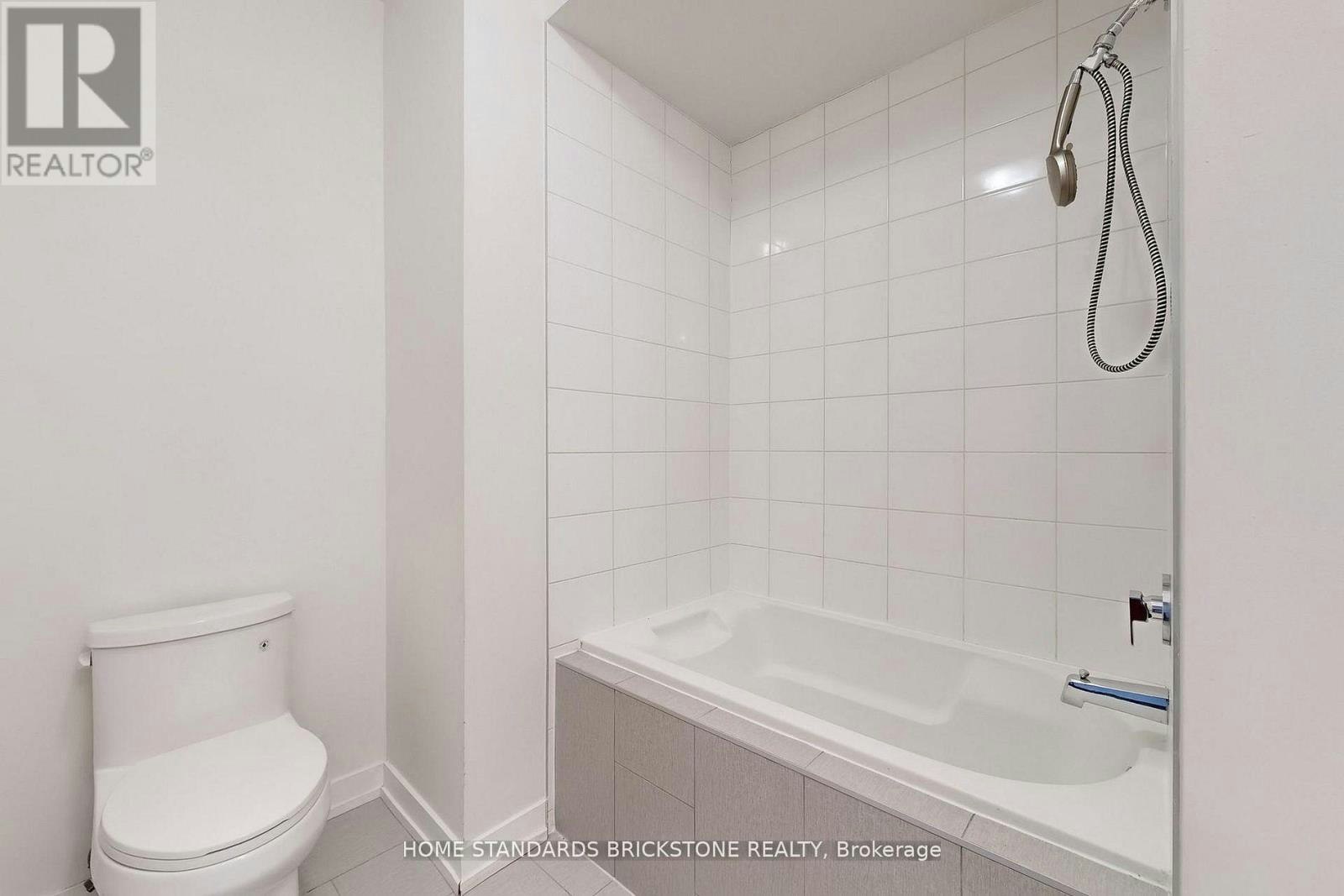 215 Salterton Circle, Vaughan, ON, L6A 4Z2 - 21