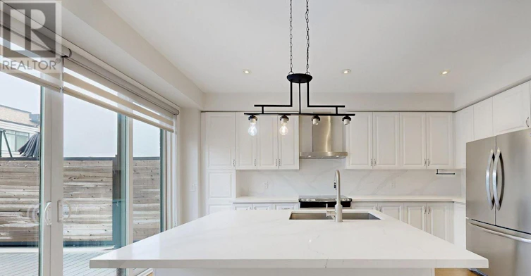 215 Salterton Circle, Vaughan, ON, L6A 4Z2 - 8