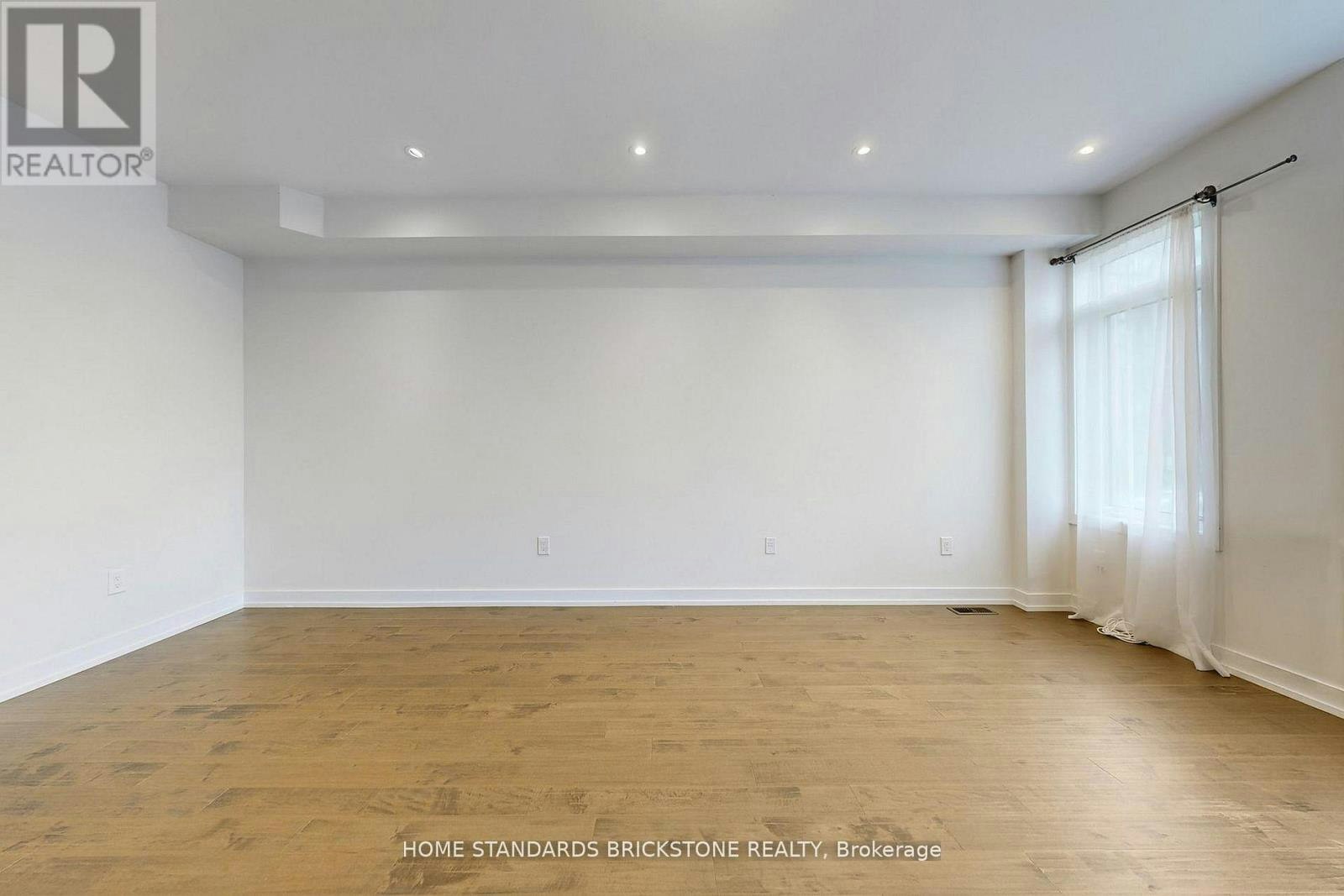 215 Salterton Circle, Vaughan, ON, L6A 4Z2 - 6