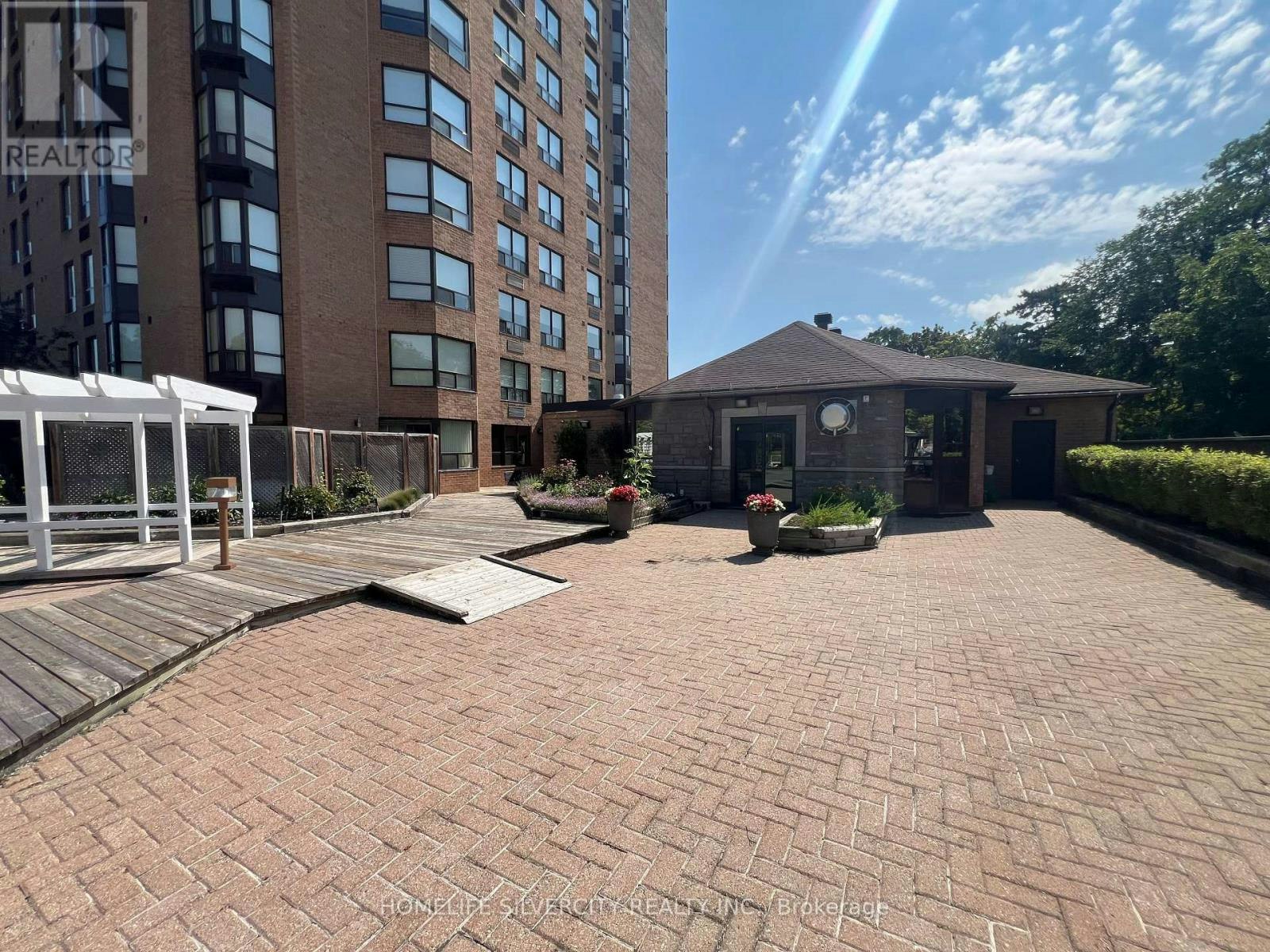 1002-58 Church Street E, Brampton, ON, L6V 4A8 - 5
