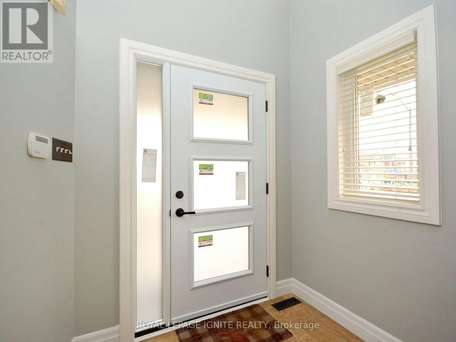 MAIN-3856 Passway Road, Mississauga, ON, L5N 8N8 - 5