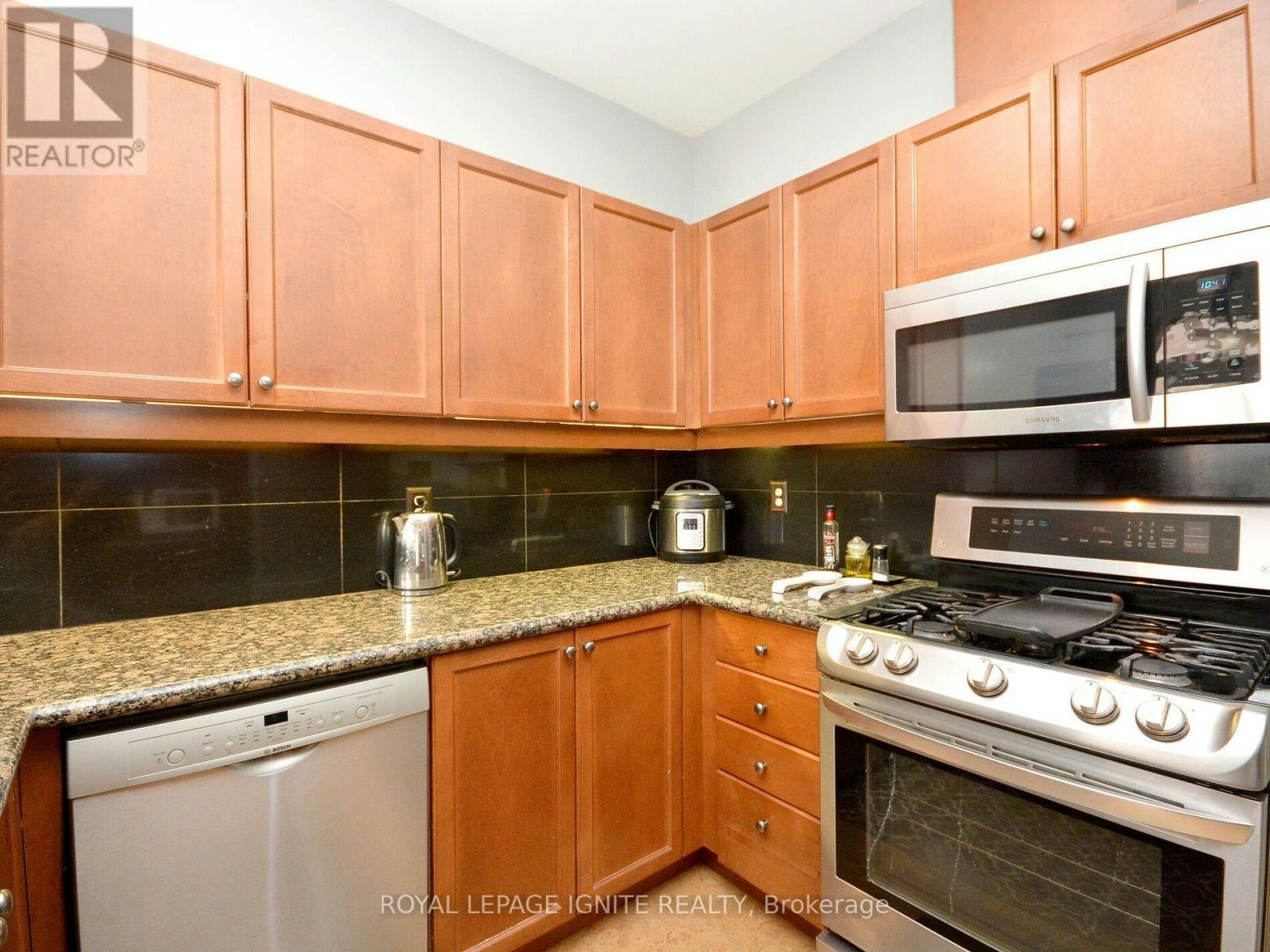 MAIN-3856 Passway Road, Mississauga, ON, L5N 8N8 - 21