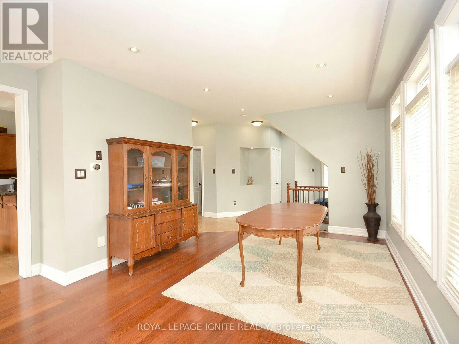 MAIN-3856 Passway Road, Mississauga, ON, L5N 8N8 - 11