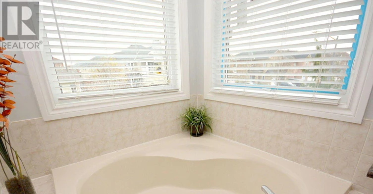 MAIN-3856 Passway Road, Mississauga, ON, L5N 8N8 - 32