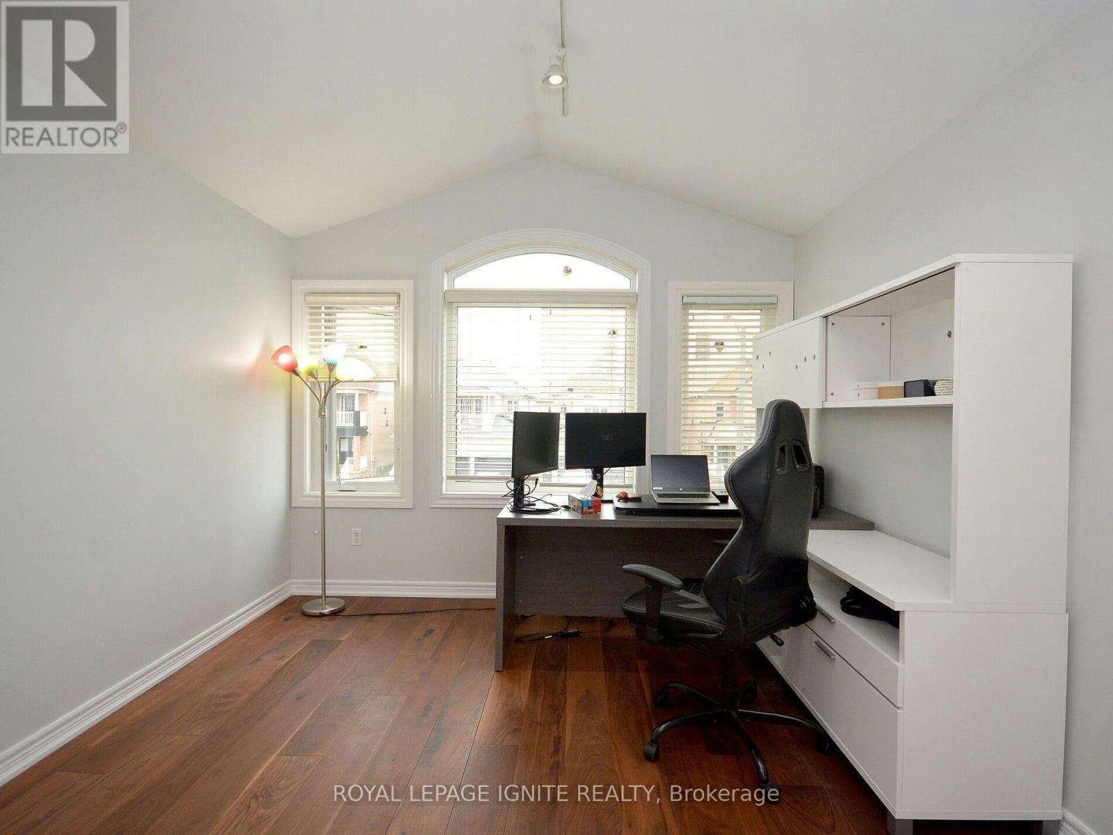 MAIN-3856 Passway Road, Mississauga, ON, L5N 8N8 - 40