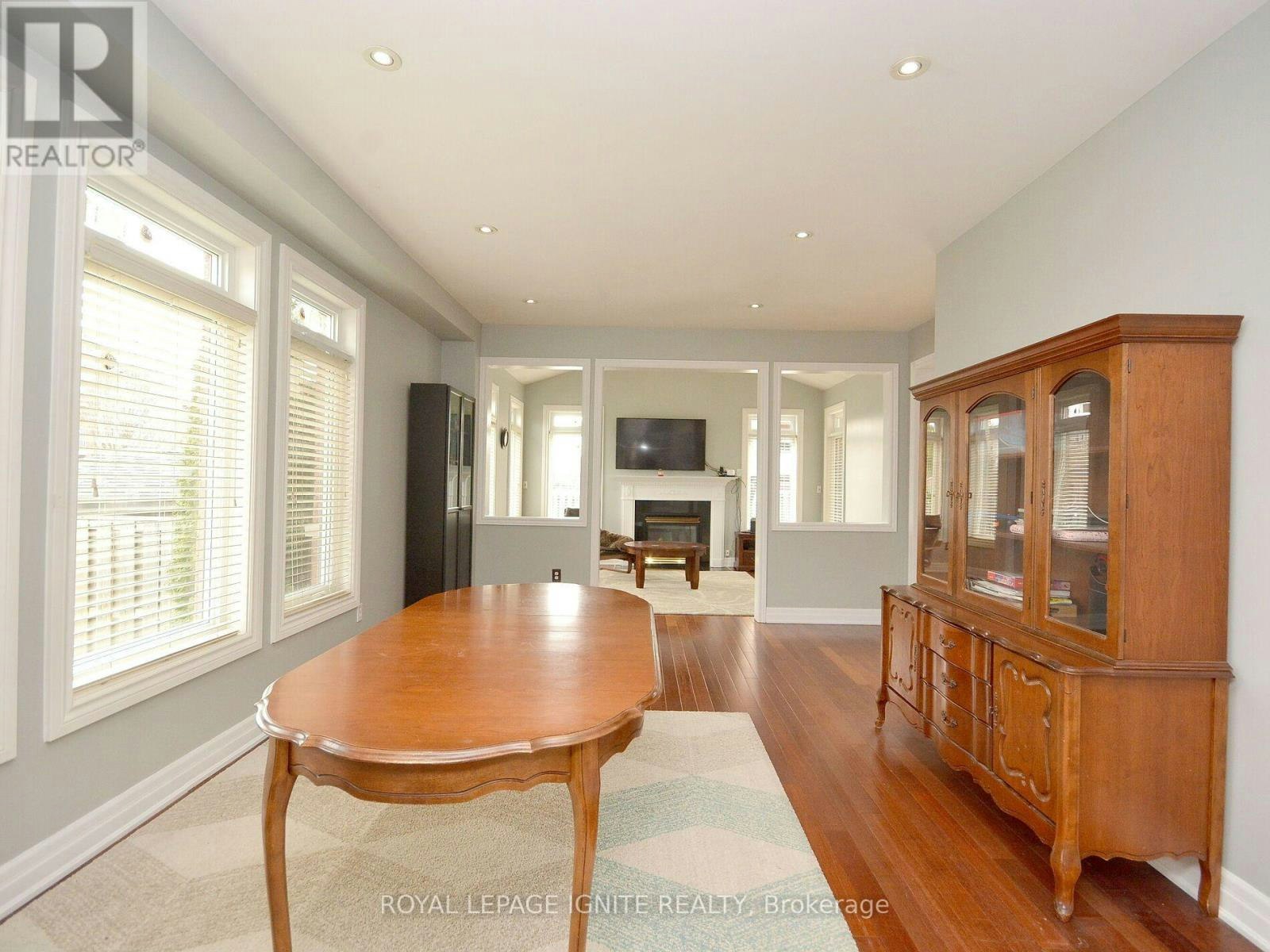 MAIN-3856 Passway Road, Mississauga, ON, L5N 8N8 - 13