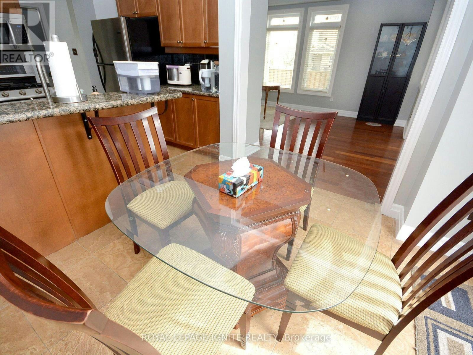 MAIN-3856 Passway Road, Mississauga, ON, L5N 8N8 - 25