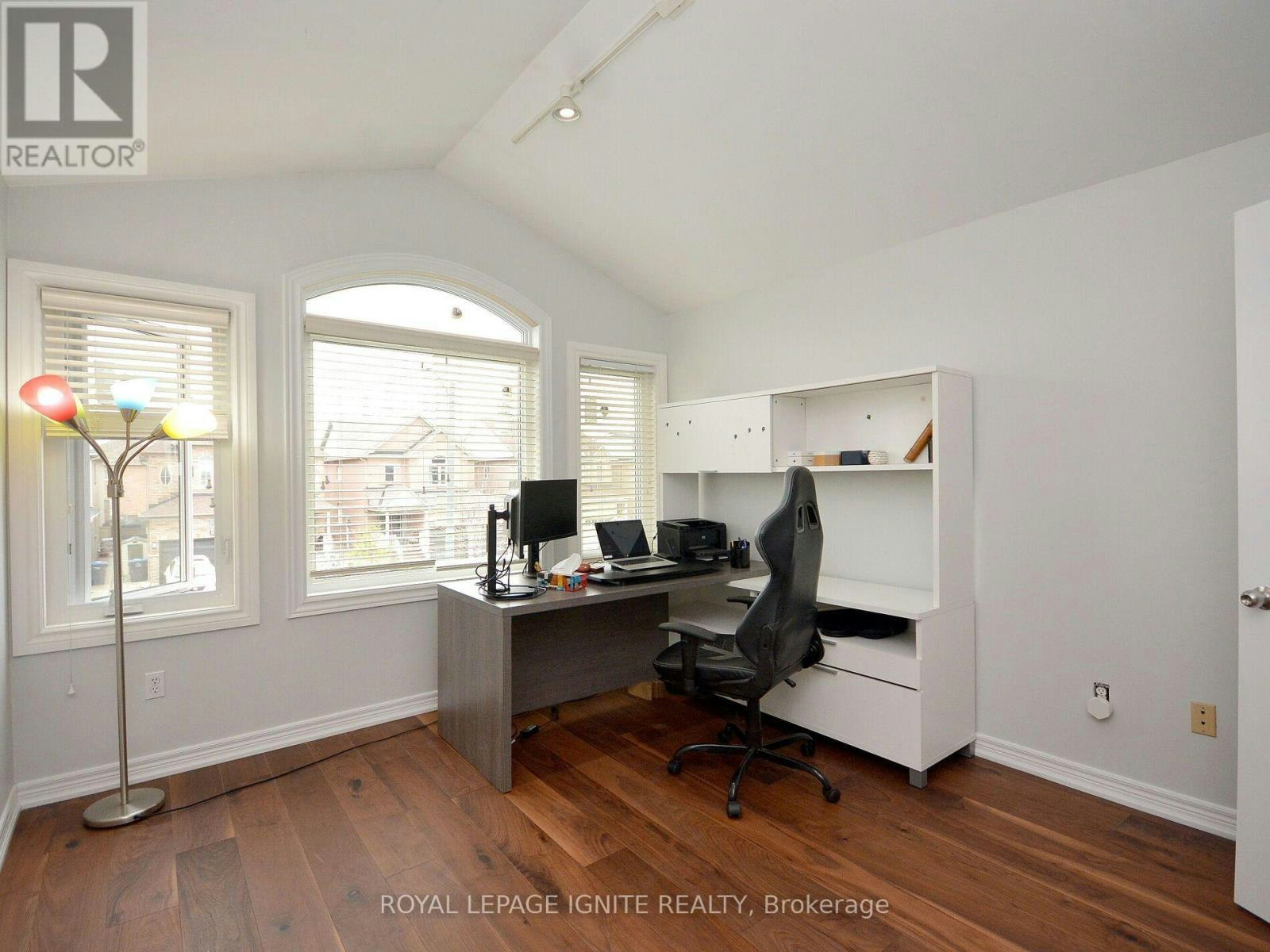 MAIN-3856 Passway Road, Mississauga, ON, L5N 8N8 - 37