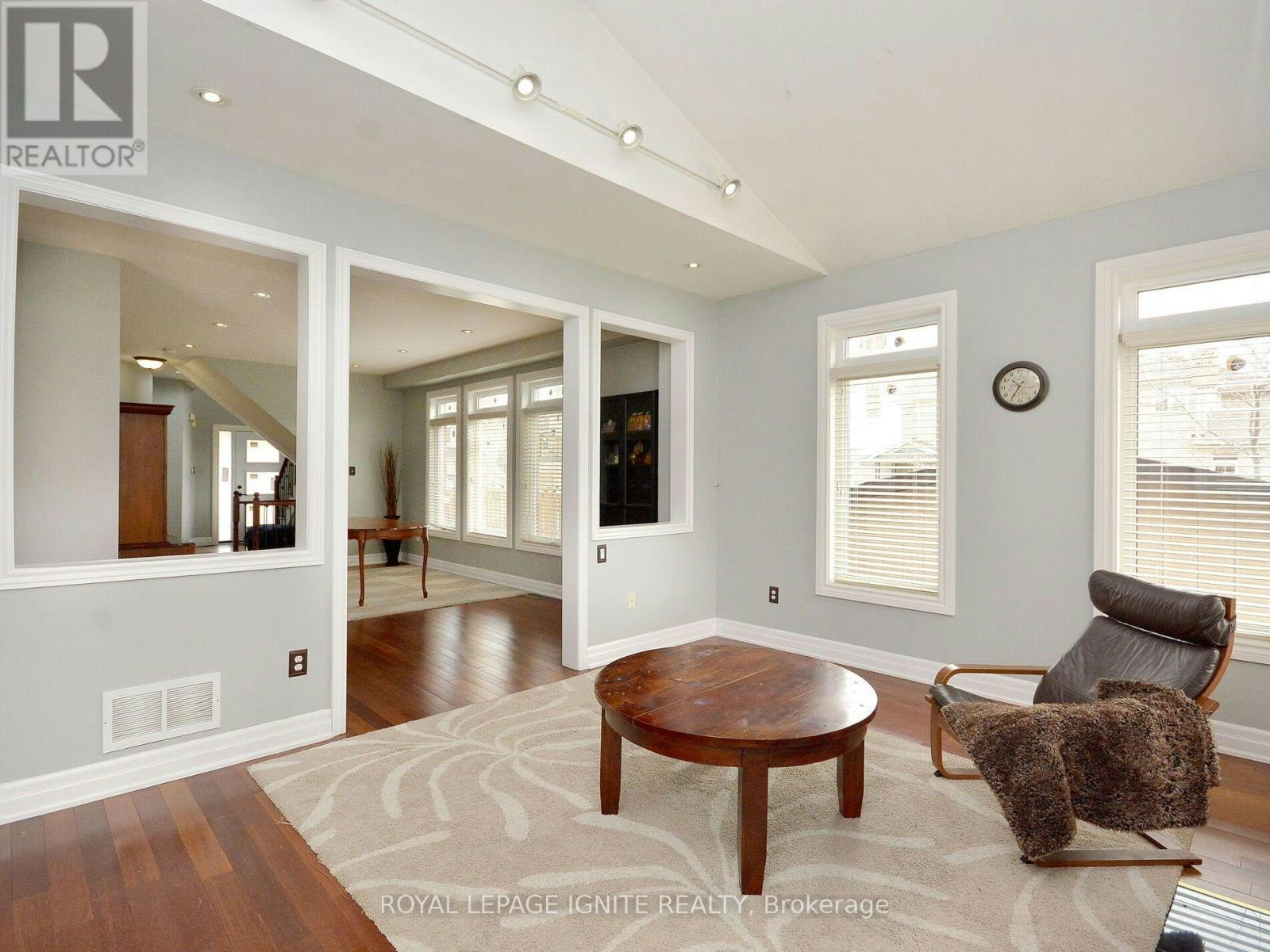 MAIN-3856 Passway Road, Mississauga, ON, L5N 8N8 - 16