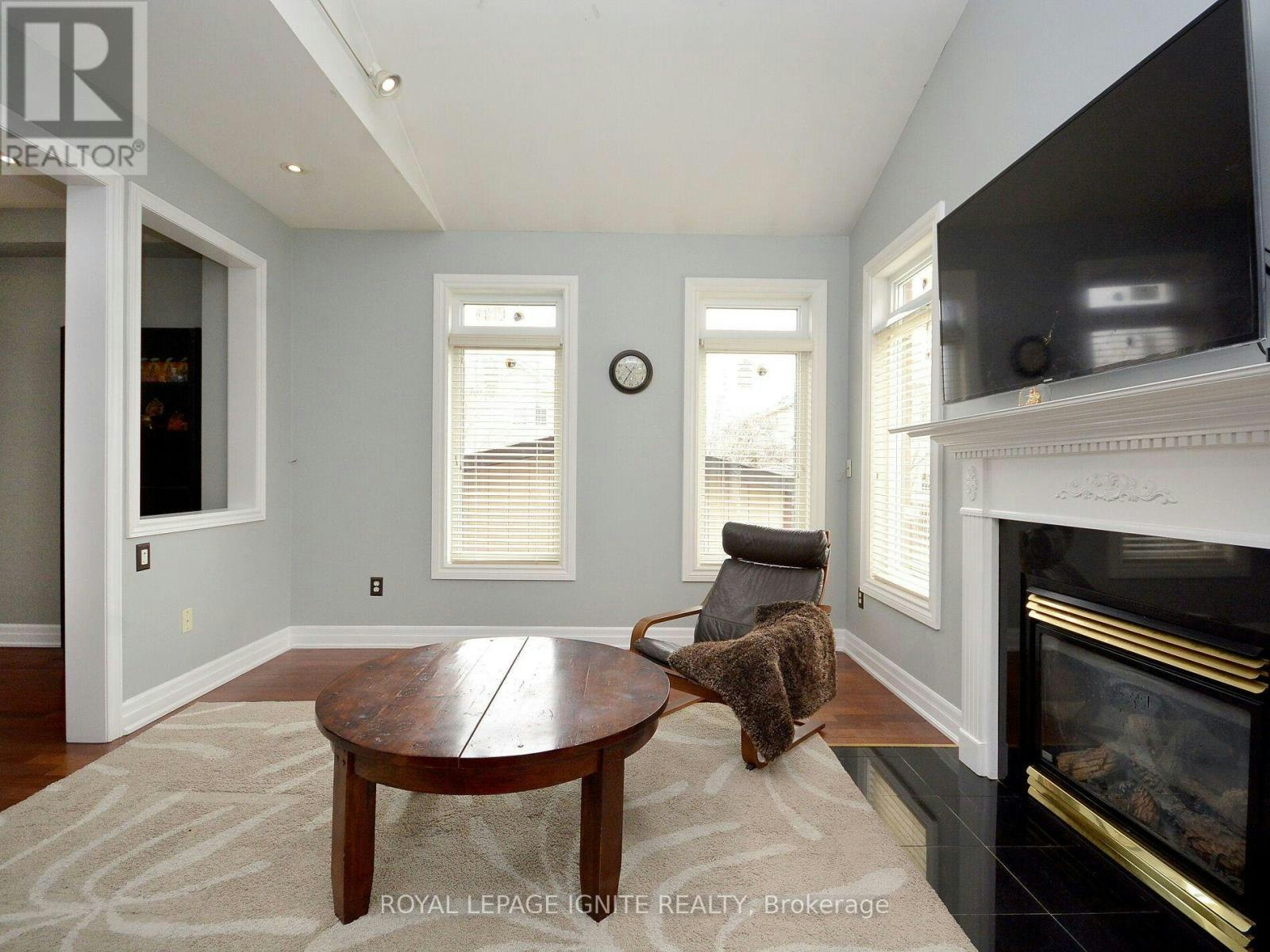 MAIN-3856 Passway Road, Mississauga, ON, L5N 8N8 - 17