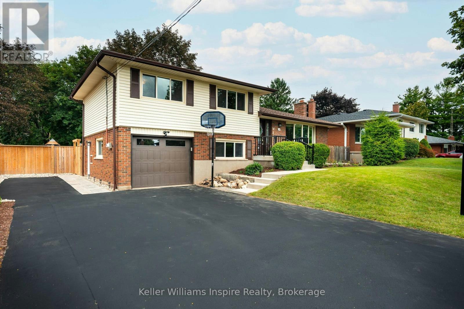 14 Cheltonwood Avenue, Guelph, ON, N1E 4E3