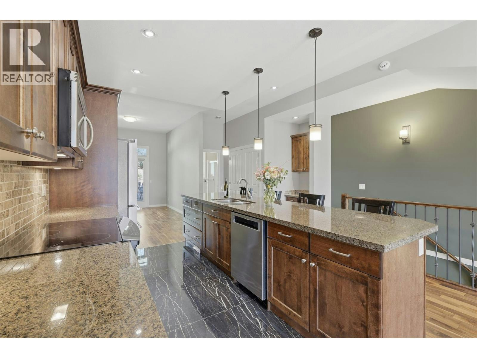 1637 Golf Ridge Way, Kamloops, BC, V2H 0A5 - 10