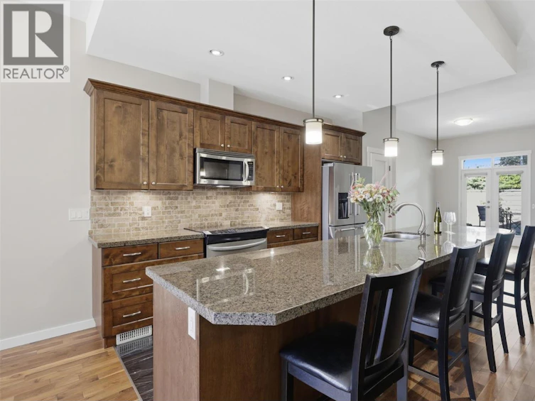 1637 Golf Ridge Way, Kamloops, BC, V2H 0A5 - 5