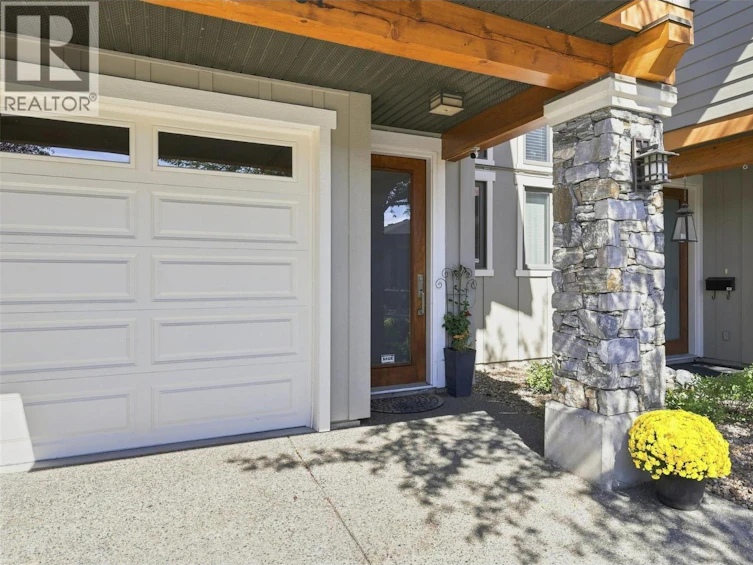 1637 Golf Ridge Way, Kamloops, BC, V2H 0A5 - 3