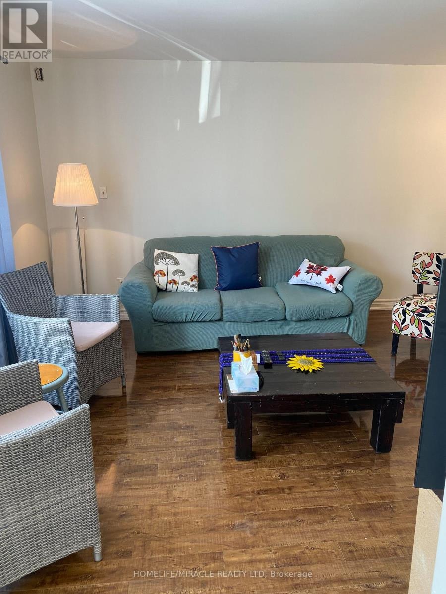 MAIN-43 Corby Crescent, Brampton, ON, L6Y 1H3 - 4