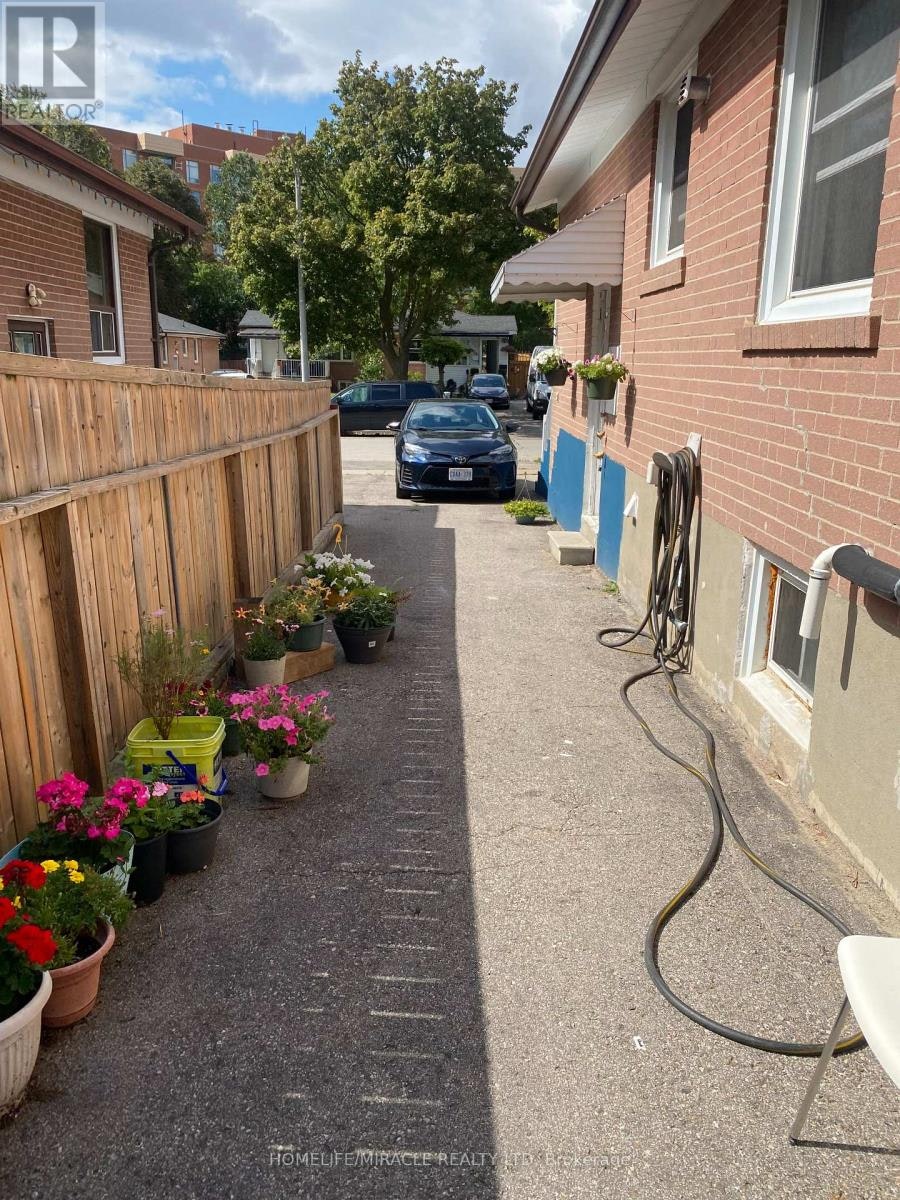 MAIN-43 Corby Crescent, Brampton, ON, L6Y 1H3 - 19