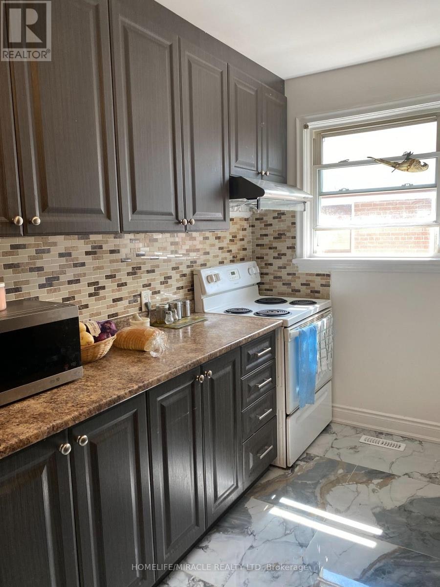 MAIN-43 Corby Crescent, Brampton, ON, L6Y 1H3 - 7