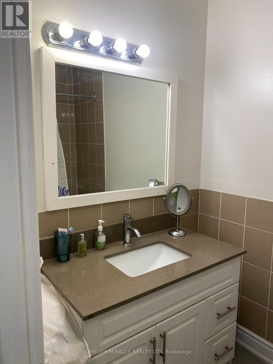 MAIN-43 Corby Crescent, Brampton, ON, L6Y 1H3 - 10