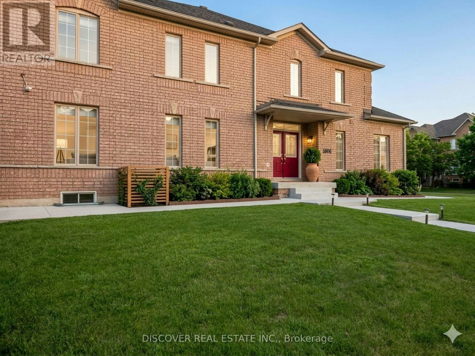 5806 Rainberry Drive, Mississauga, ON, L5M 6S2