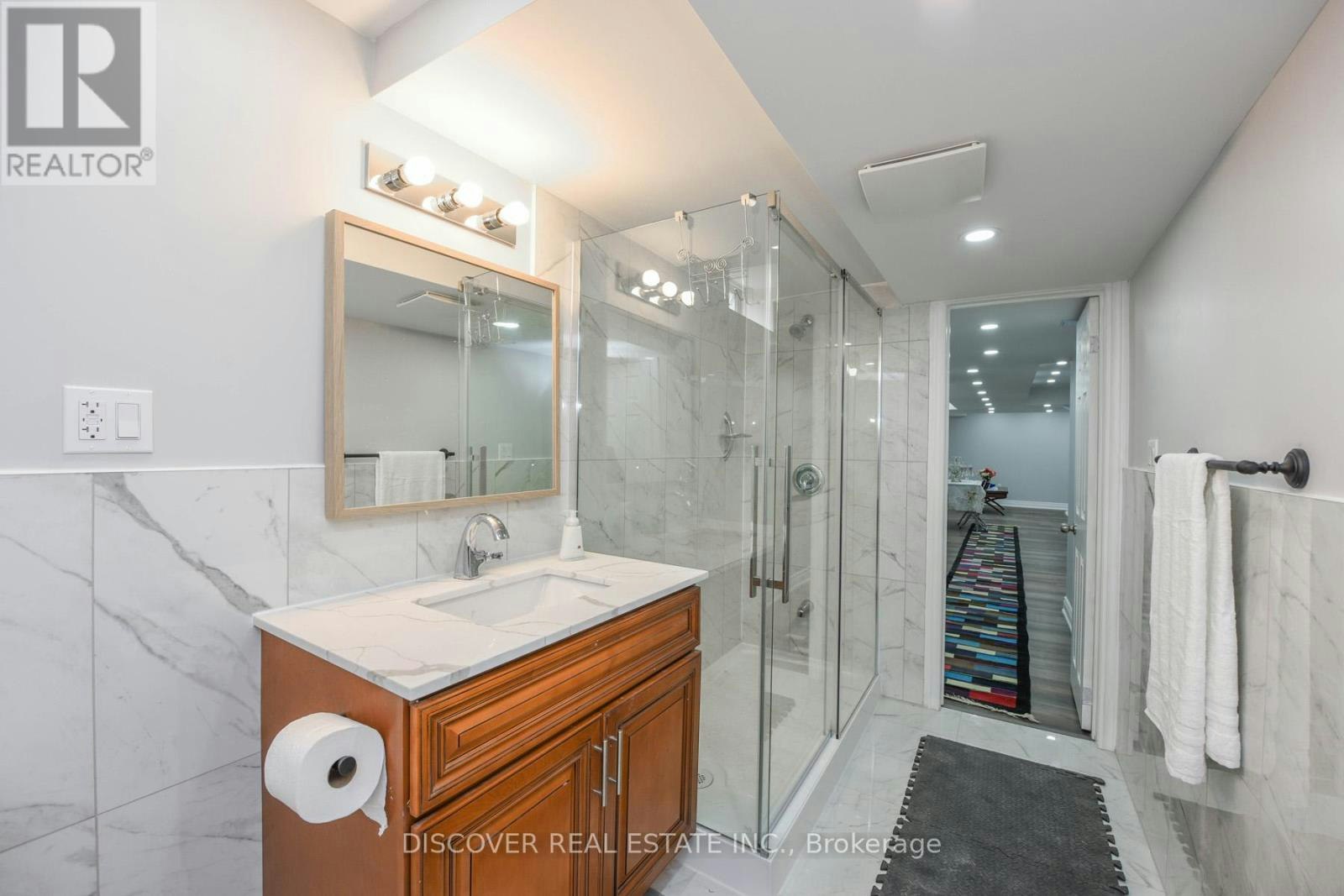 5806 Rainberry Drive, Mississauga, ON, L5M 6S2 - 4