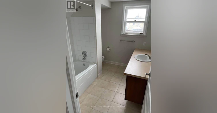 2 - 23-5 Chestnut Street, St. Thomas, ON, N5R 2A8 - 5