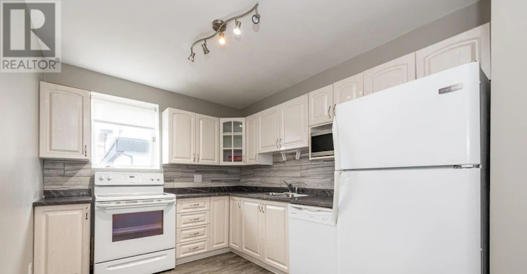 1474 Goth Avenue, Ottawa, ON, K1T 1E4 - 13