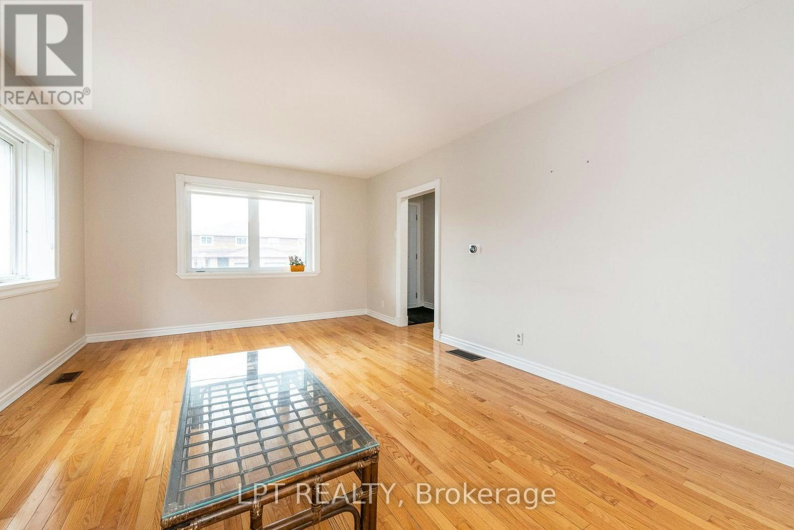 1474 Goth Avenue, Ottawa, ON, K1T 1E4 - 9