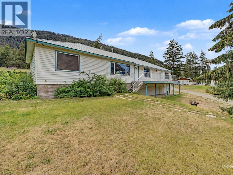 1167 3 Highway, Princeton, BC, V0X 1W0 - 9