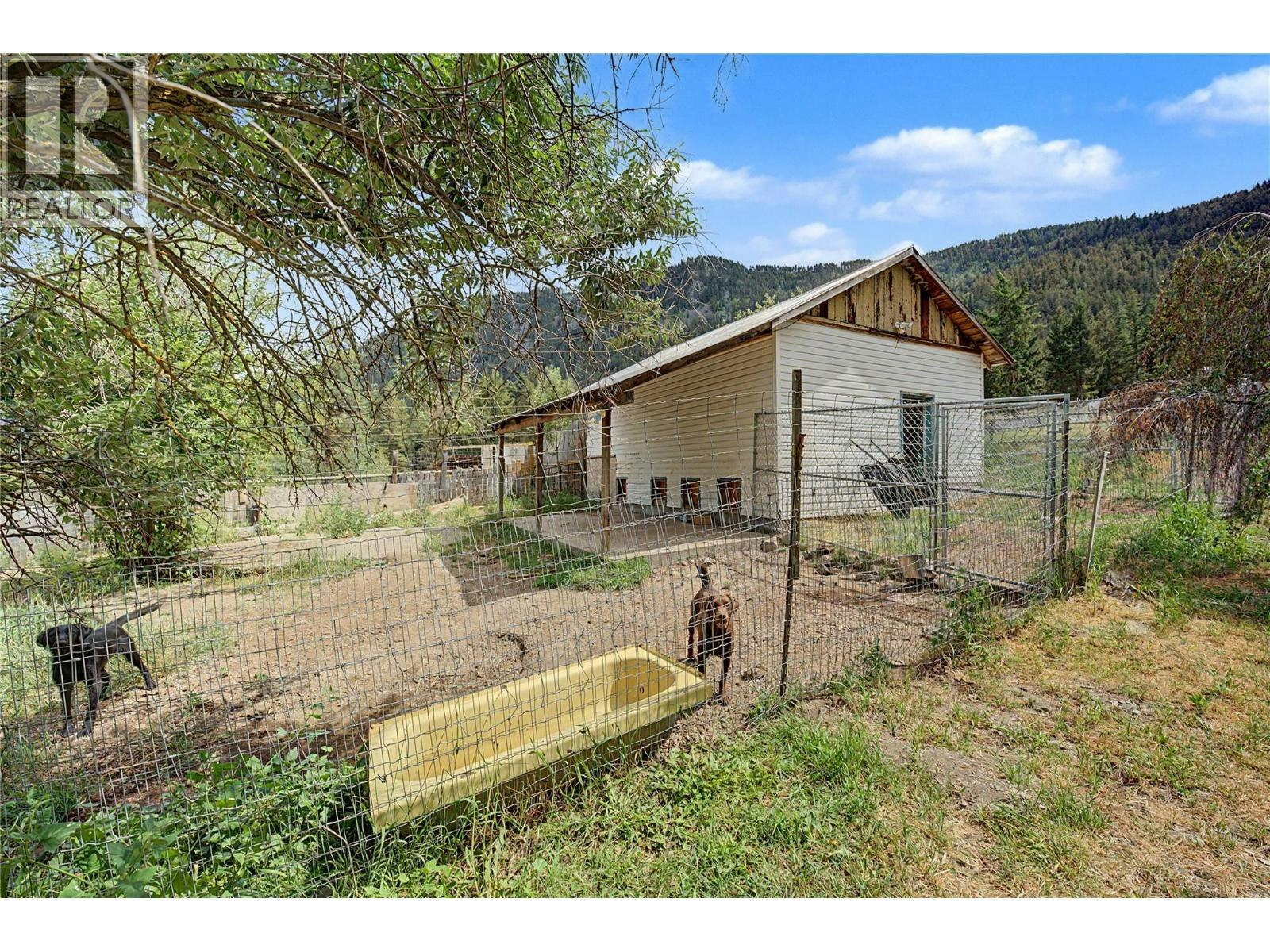 1167 3 Highway, Princeton, BC, V0X 1W0 - 33