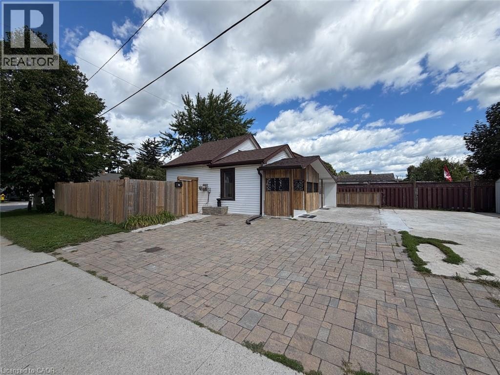 76 Avenue Road, Cambridge, ON, N1R 1C1