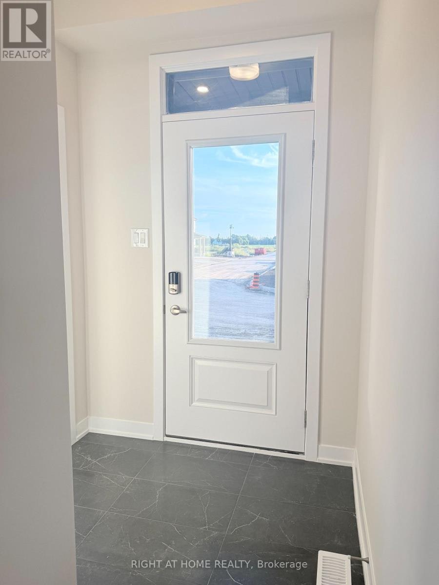 737 Haflinger Row, Ottawa, ON, K0A 2Z0 - 4