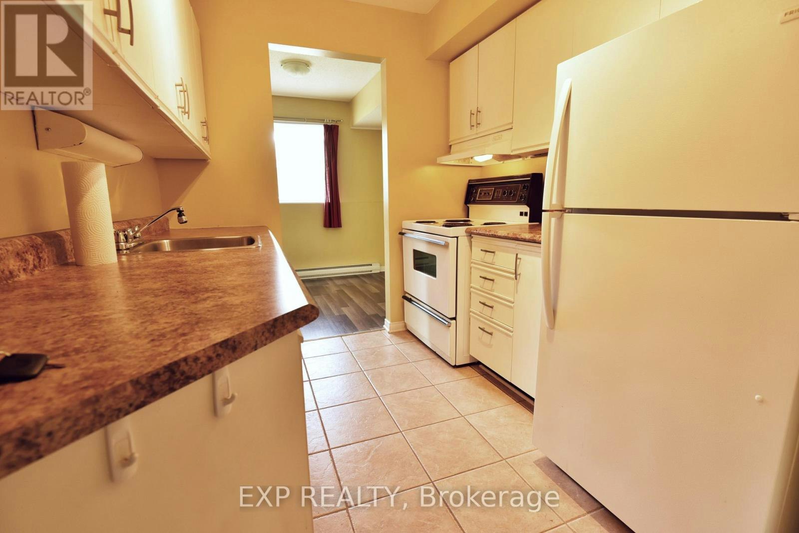 5-266 Lorry Greenberg Drive, Ottawa, ON, K1T 3J9 - 10