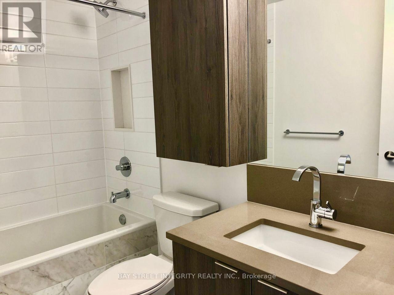 1907-38 Iannuzzi Street, Toronto, ON, M5V 0S2 - 16