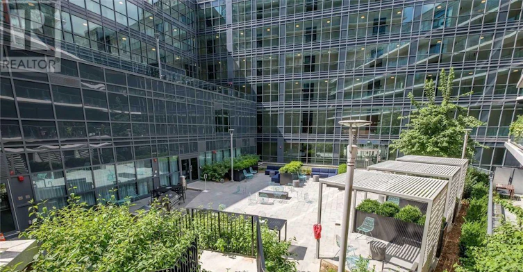 1907-38 Iannuzzi Street, Toronto, ON, M5V 0S2 - 26