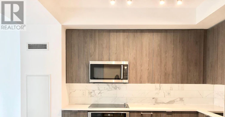 1907-38 Iannuzzi Street, Toronto, ON, M5V 0S2 - 9